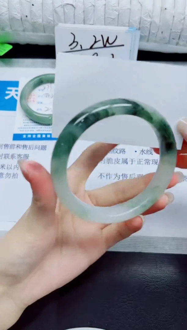 石英质玉手镯未镶嵌274/62.2