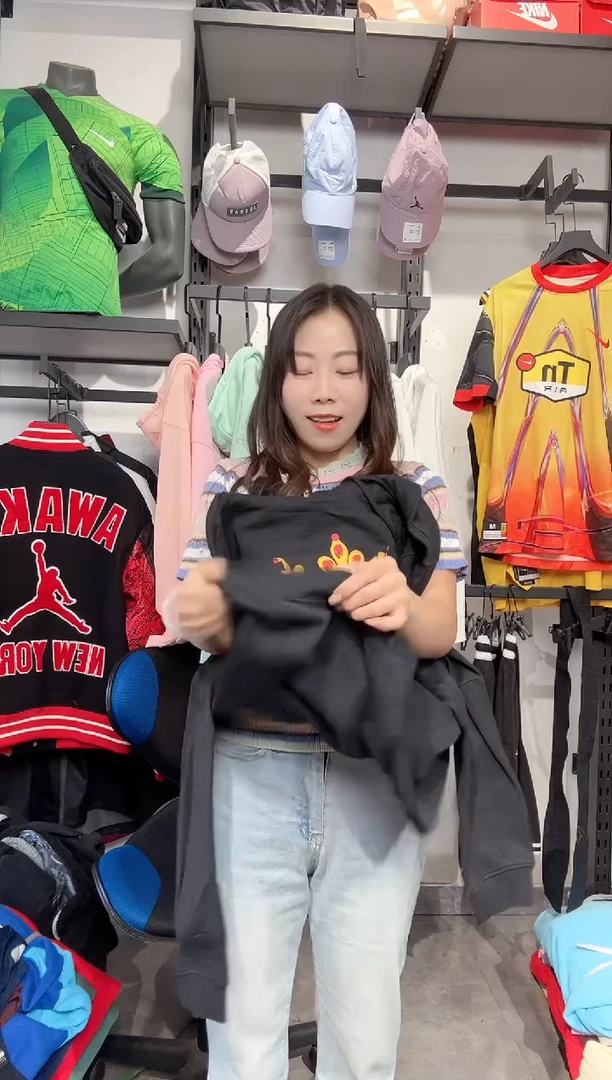 1788编码 瑕疵款直播间过款为准 尺码175 L