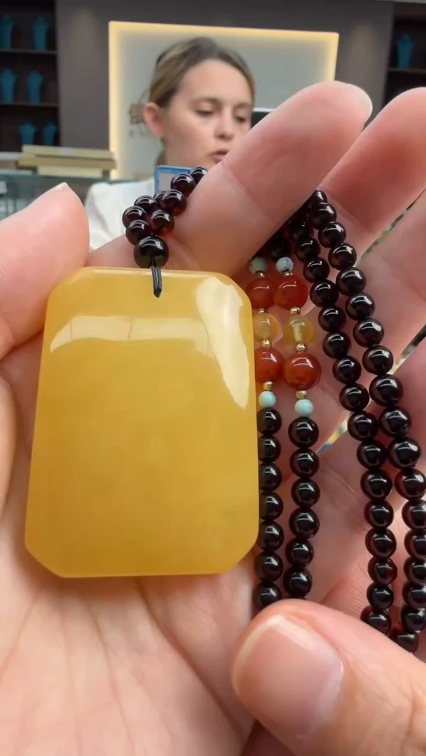 琥珀颈饰未镶嵌361秒拍号 假一罚三