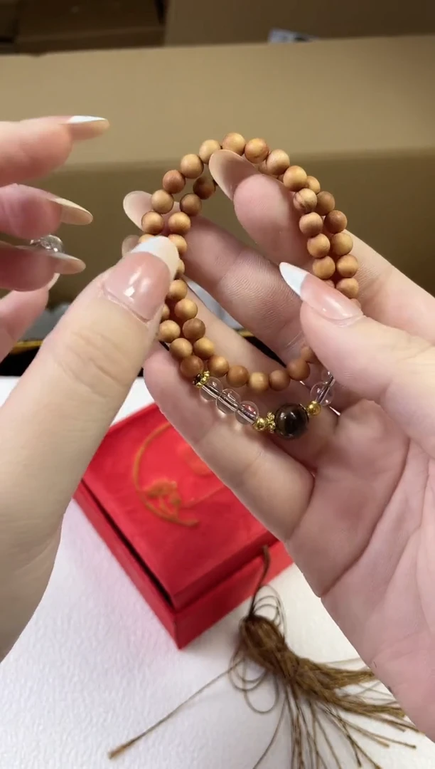 非洲檀香其他精美手串 无礼盒 多发性其一