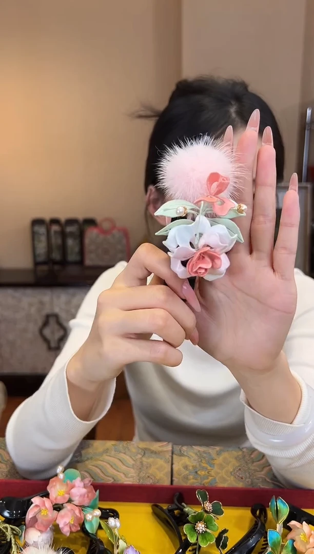 刺绣非遗绒花（发饰）