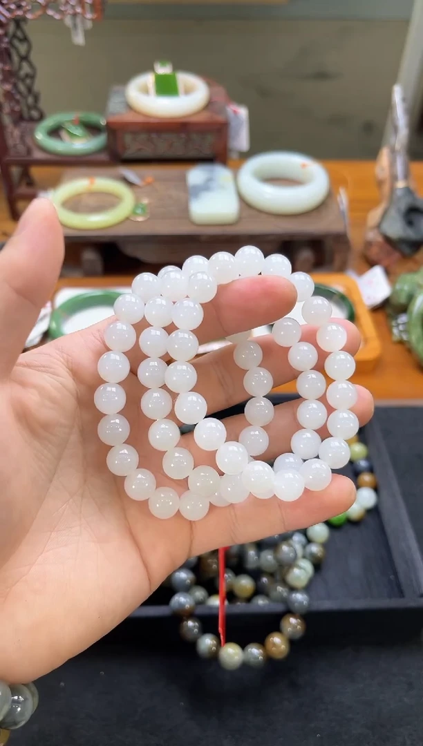 未镶嵌手串和田玉卡10新疆黑山 圆珠 多样性发一 无墨