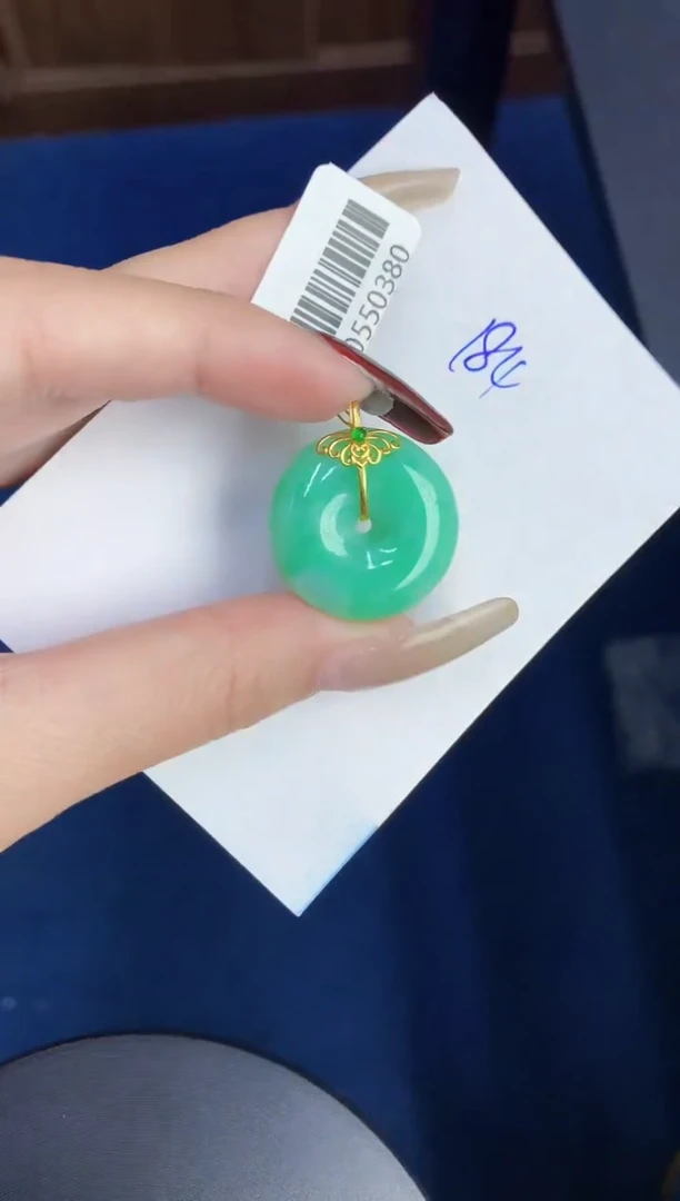 【闪购商品】翡翠颈饰18K金镶嵌00000000000