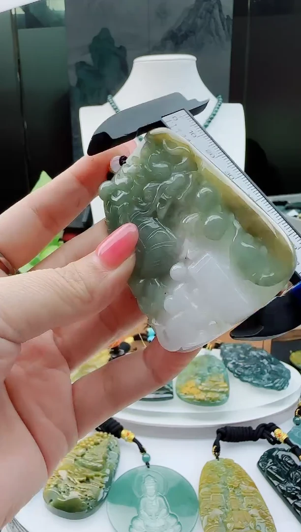 【闪购商品】翡翠颈饰未镶嵌11111111