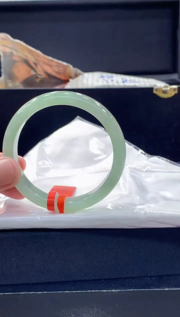 未镶嵌手镯翡翠翡翠手镯