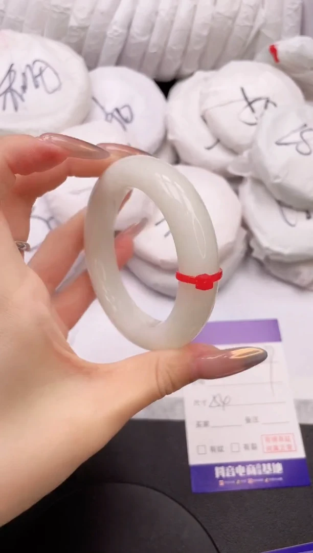 【闪购商品】和田玉手镯未镶嵌26K319-54