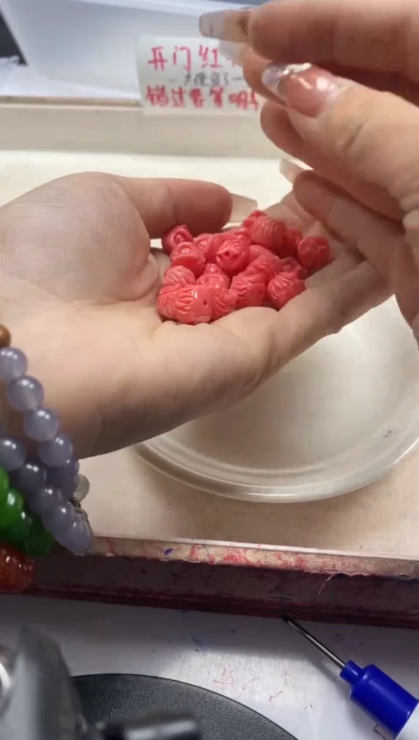 【闪购商品】拼合珍珠（马贝珠）颈饰未镶嵌x979女*王贝醒狮*6颗