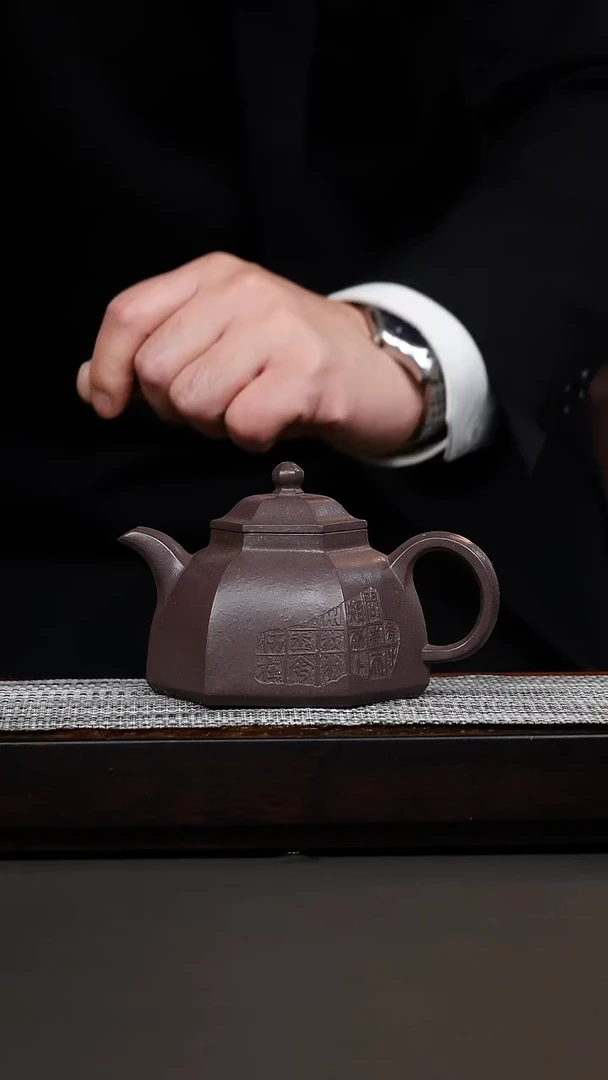 茶壶紫砂天青刻绘六方金钟