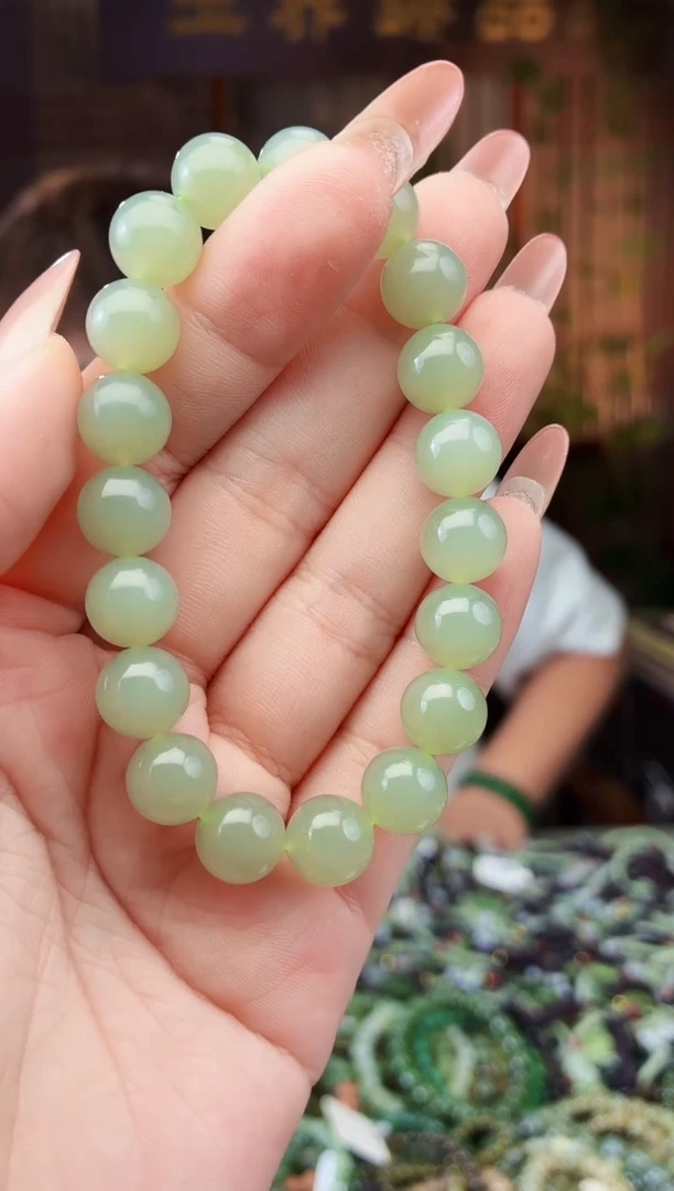 和田玉未镶嵌颈饰拍一发一