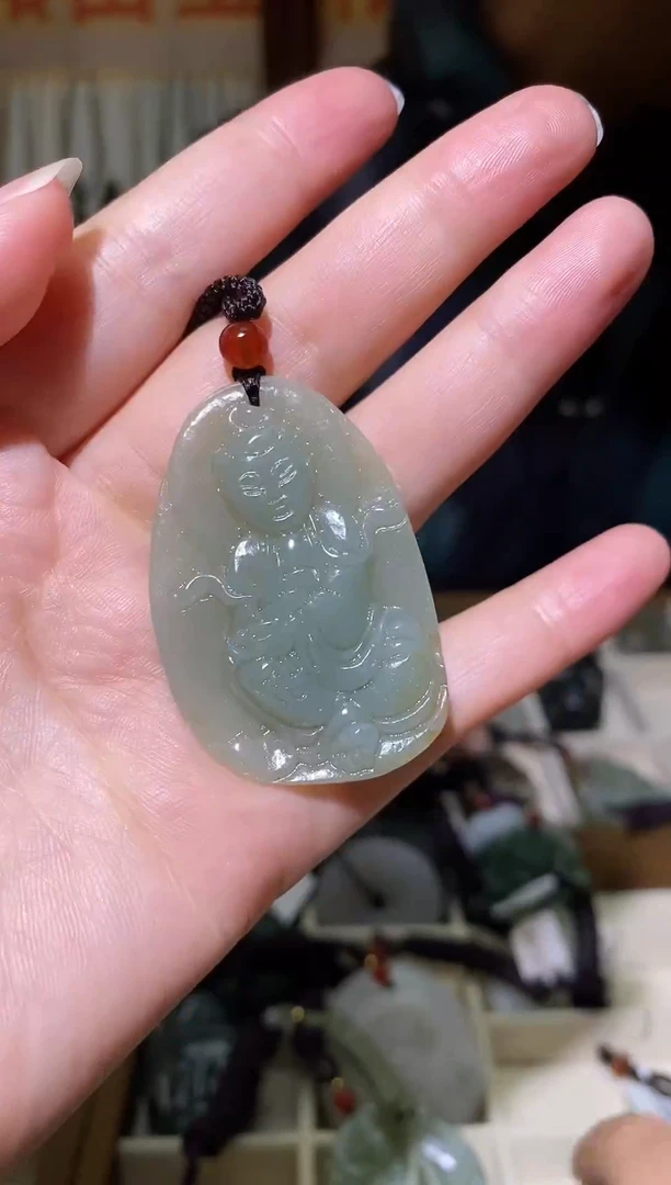 颈饰未镶嵌和田玉1
