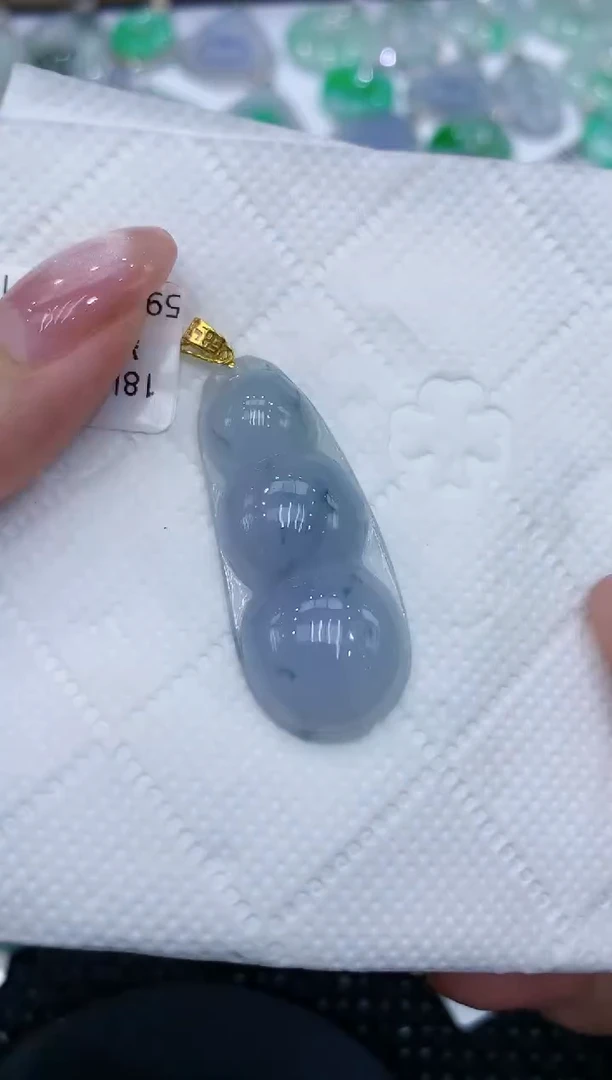 翡翠18K金镶嵌颈饰111111111111