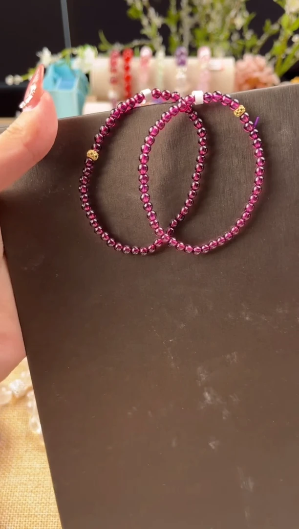 手链未镶嵌石榴石（紫牙乌）紫牙乌石榴石设计款手链多样性发其一