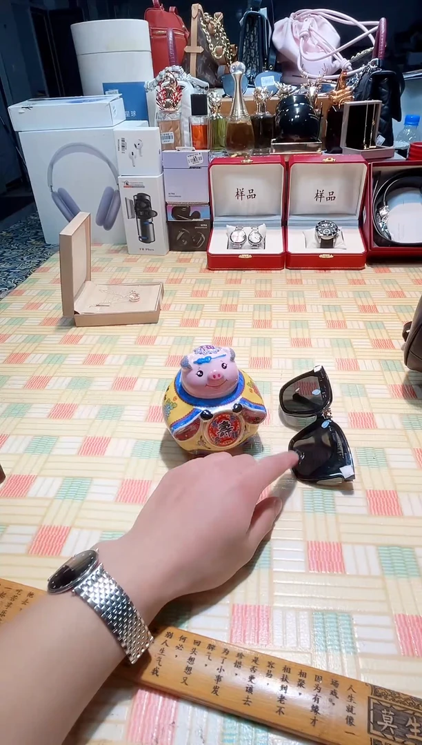瓷片瓷器 库房到期 全部地板价@@1