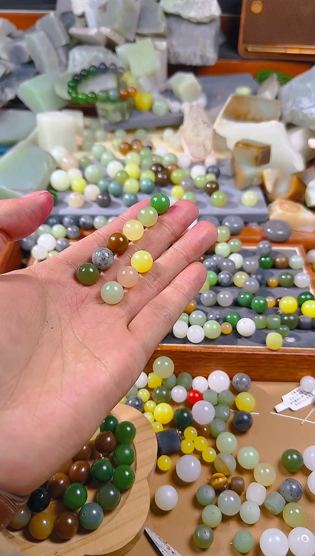 未镶嵌手链和田玉卡12散珠