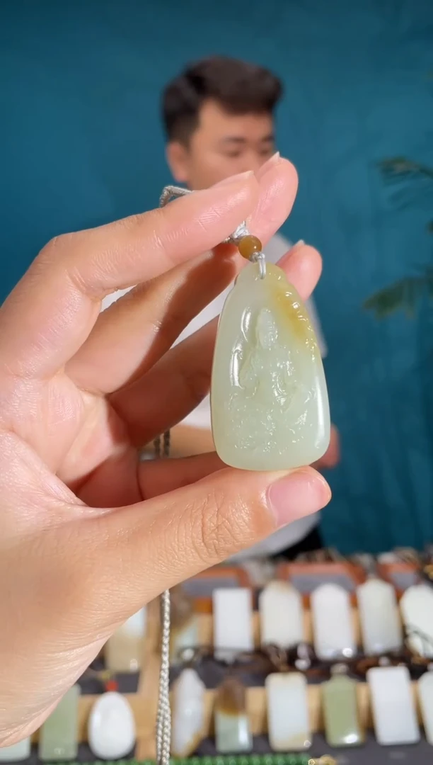颈饰未镶嵌和田玉1