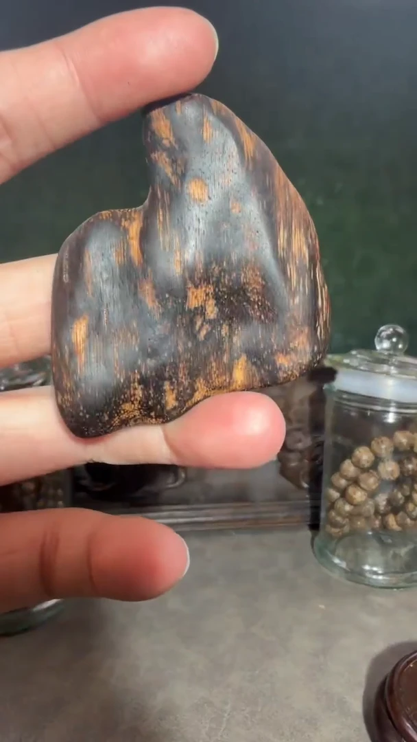 沉香手把件多样性发一