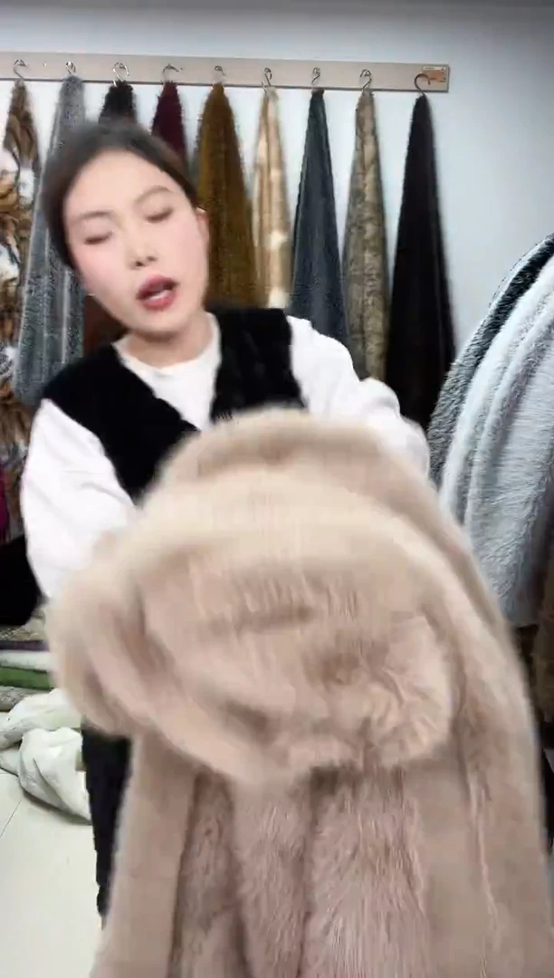 狐狸毛D286，尺寸1.8*1.7