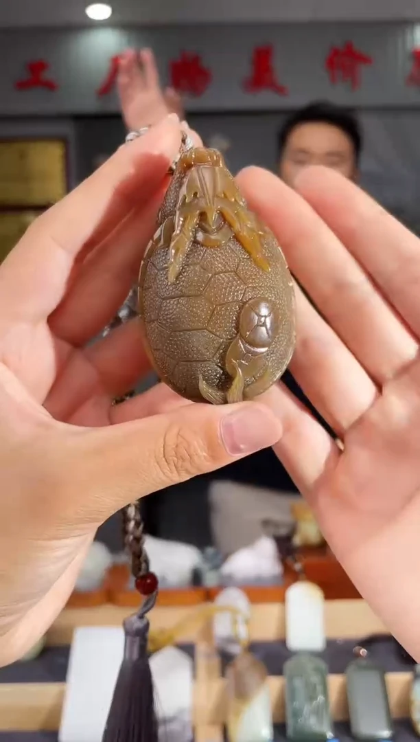 和田玉未镶嵌颈饰1