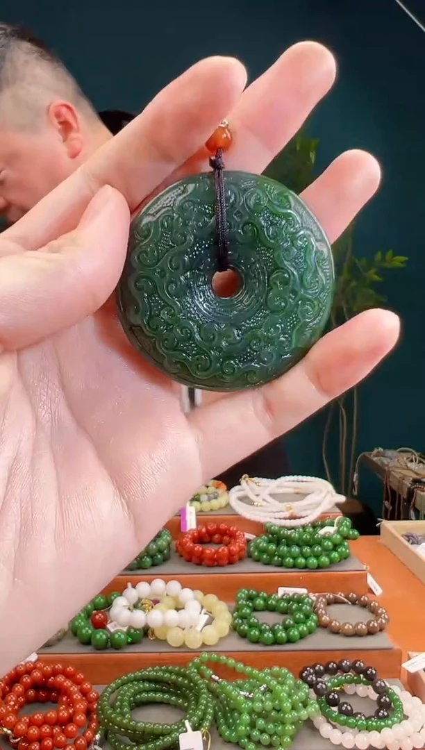 颈饰未镶嵌和田玉多样性发货 拍一单发一个