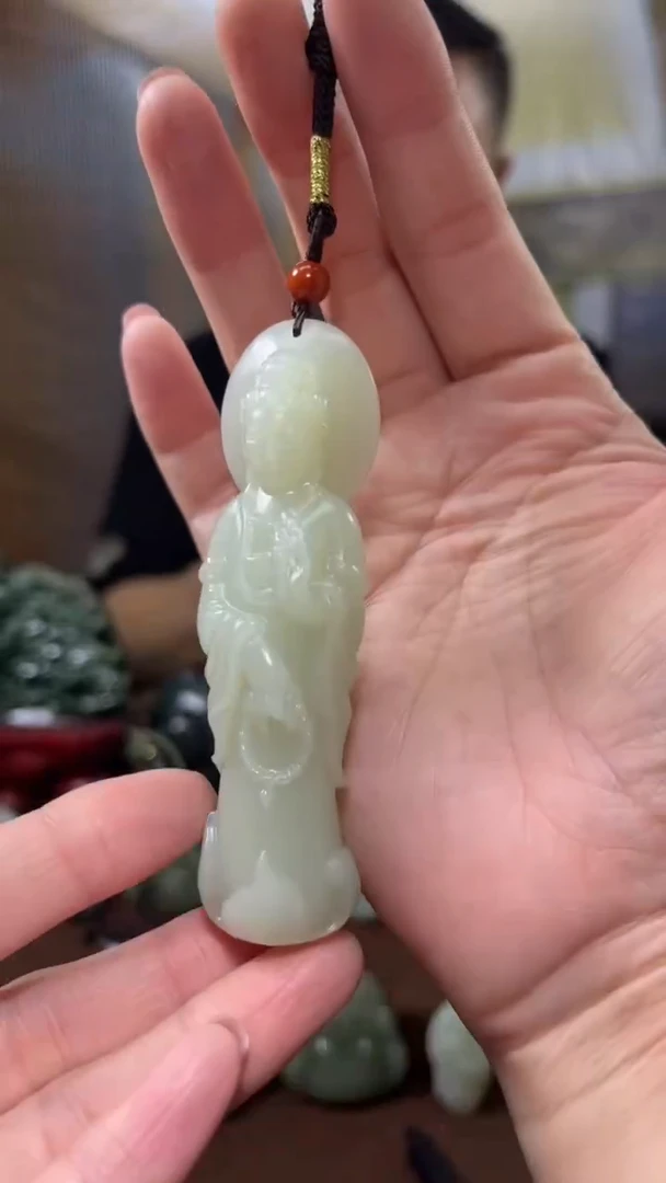 颈饰未镶嵌和田玉`