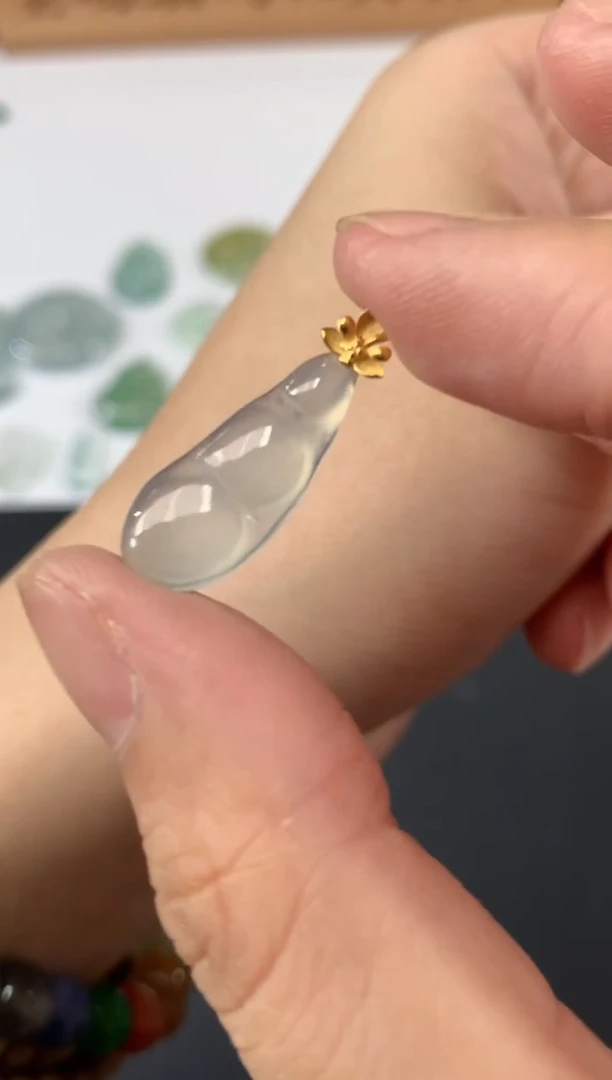 吊坠(不含链)18K金镶嵌翡翠Q175|480