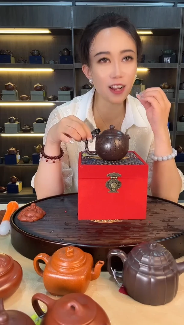 茶壶紫砂望春山河豚西施 1986家藏紫茄泥 马千里