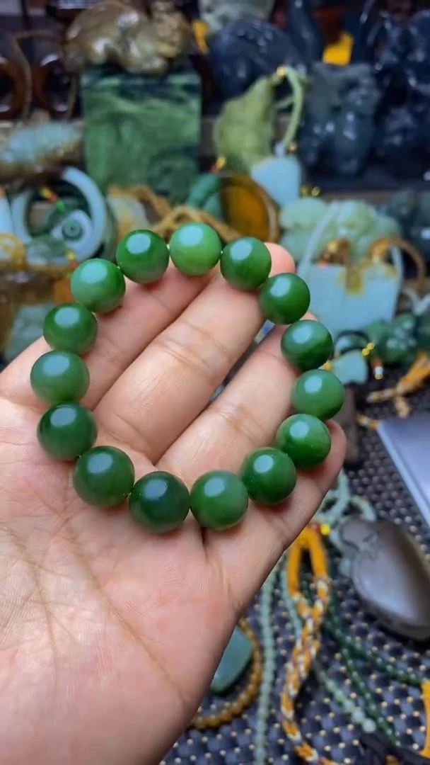 未镶嵌和田玉挂件1