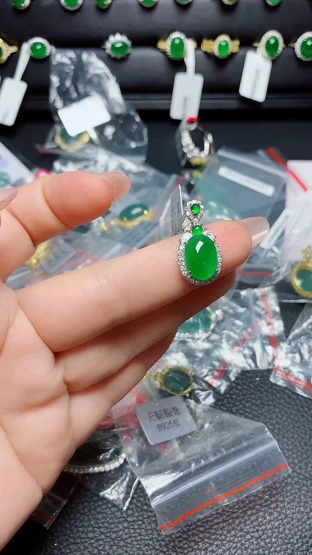 银S925镶嵌戒指翡翠  天然翡翠A货s925银镶