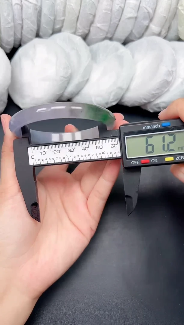 精品手镯，一物一拍Z008