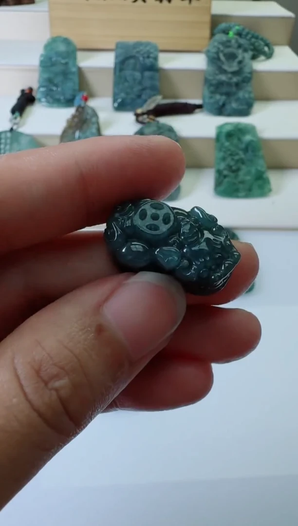 翡翠未镶嵌吊坠(不含链)多样性随机发其一