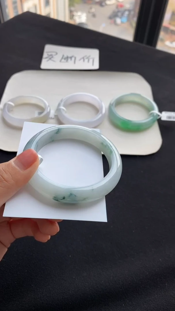 【闪购商品】翡翠手镯未镶嵌56正圈--不退不换