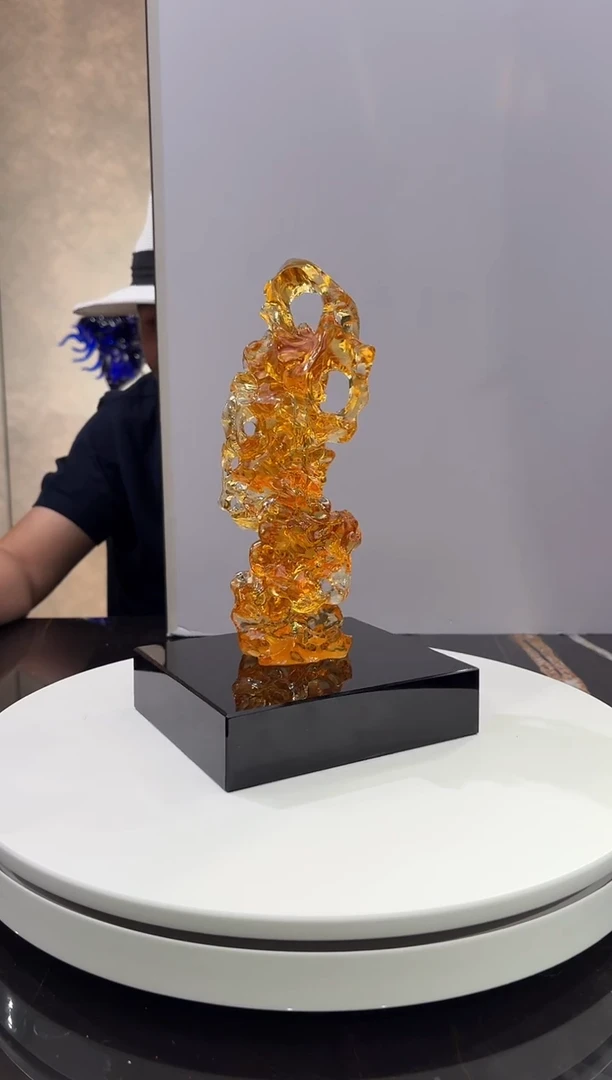 摆件金色小号太湖石+黑色小底座