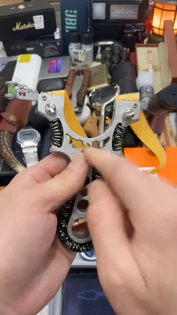 瓷片闪购商品 如图所示