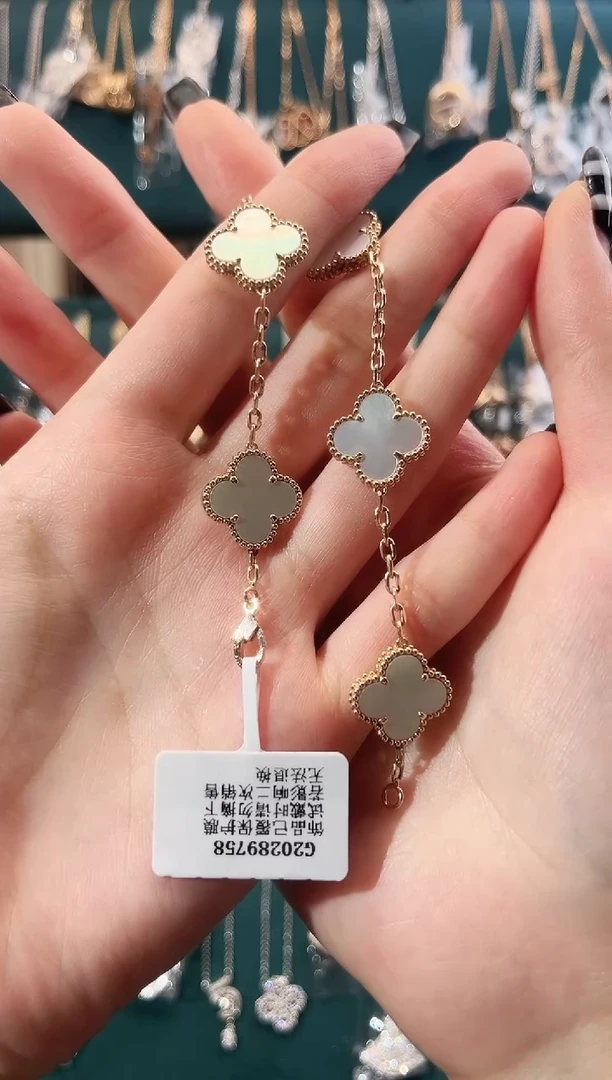 18K金镶嵌贝壳（贝母）手链18K金镶嵌 K玫五花