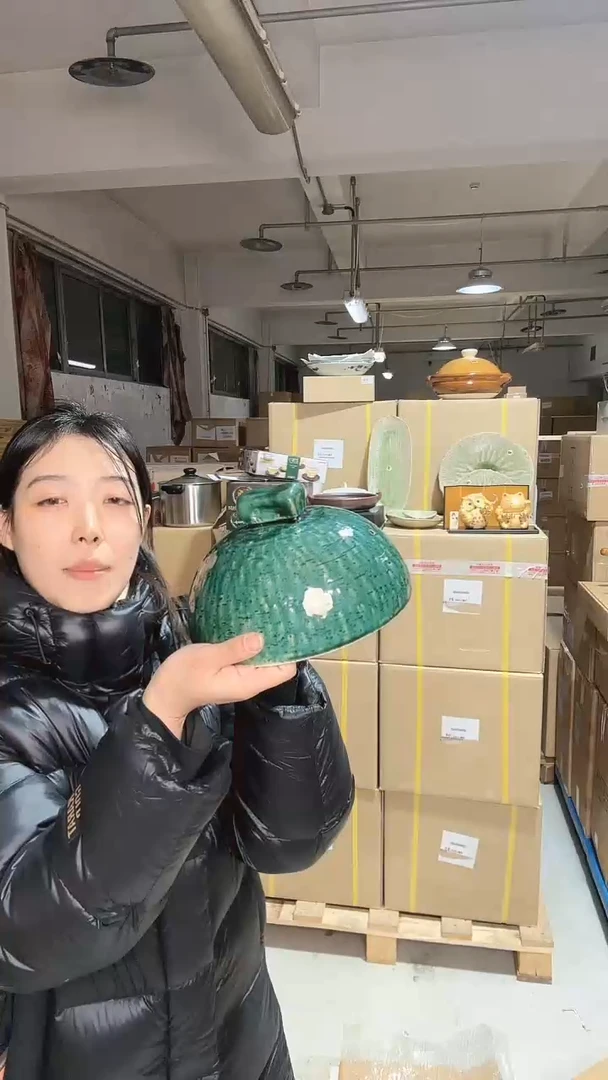 【闪购商品】日本绿色微笑土锅8号1.8L