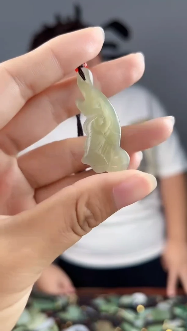 颈饰未镶嵌和田玉拍一发一，多样性发货