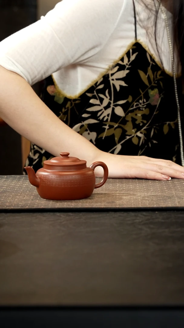茶壶紫砂十*殇朱泥旭帽壶刻绘