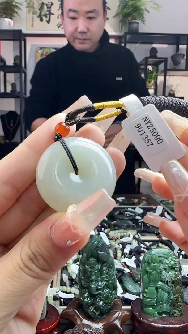 颈饰未镶嵌和田玉平安扣1357