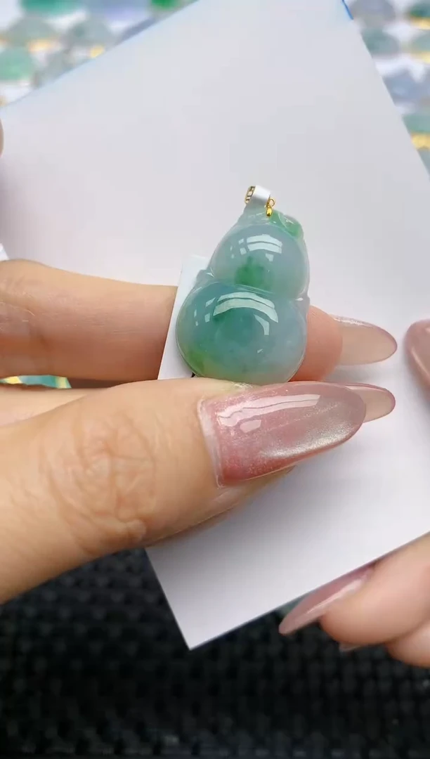 【闪购商品】翡翠挂件18K金镶嵌天然翡翠A货