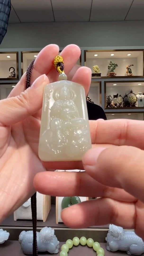 颈饰未镶嵌和田玉苏