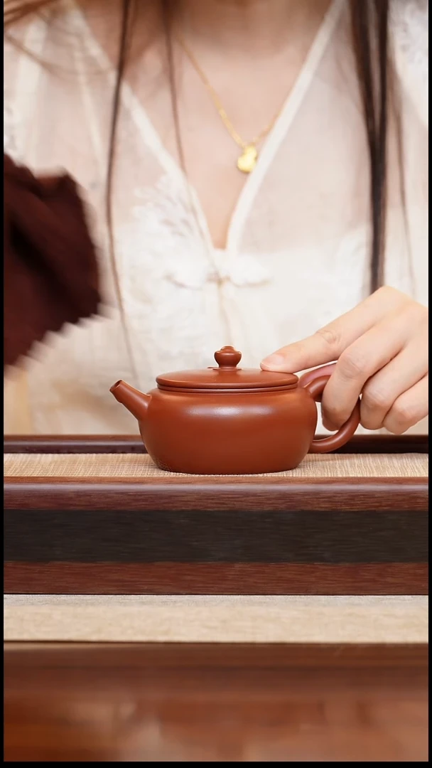 朱泥大彬诗意180cc宜兴手工紫砂壶