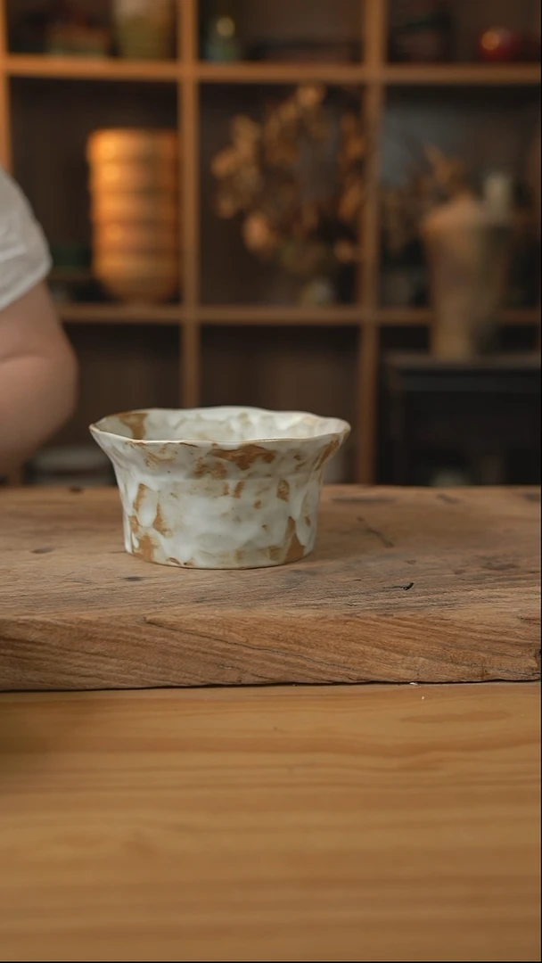 粉影系列的手捏酸奶桶