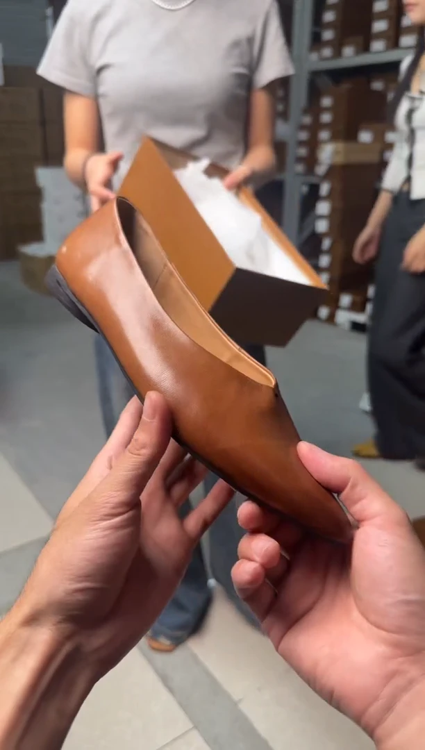 单鞋排角真皮女鞋124号36码