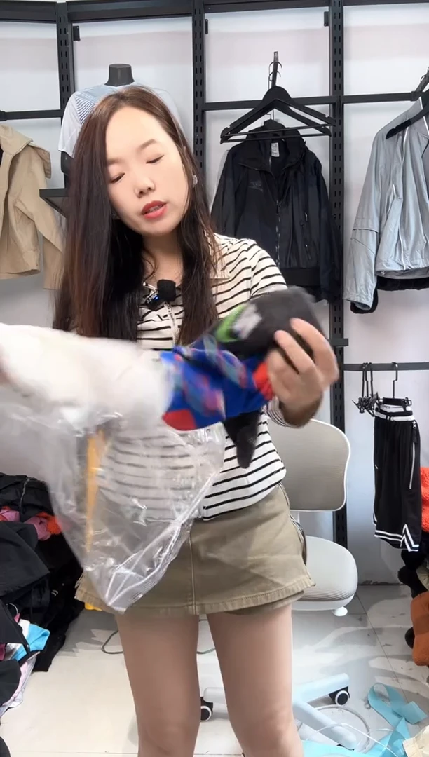 2174  编码  瑕疵直播间过款为准 尺码