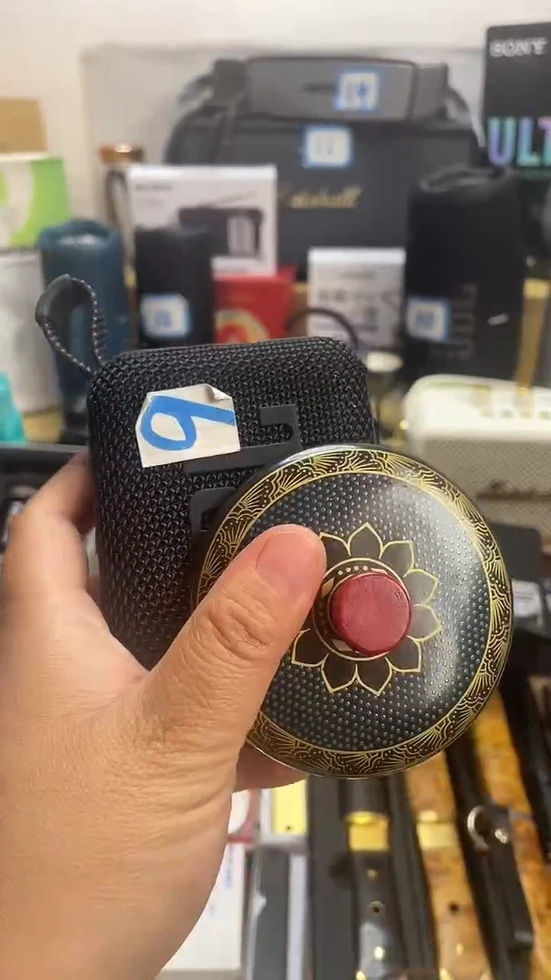 瓷片闪购商品 如图所示