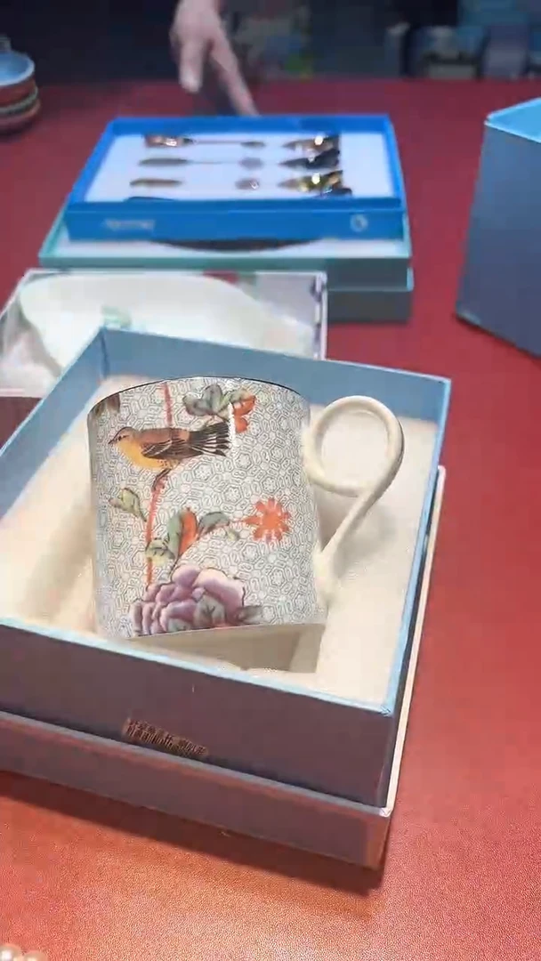 【闪购商品】瓷片锅碗瓢盆一件不剩