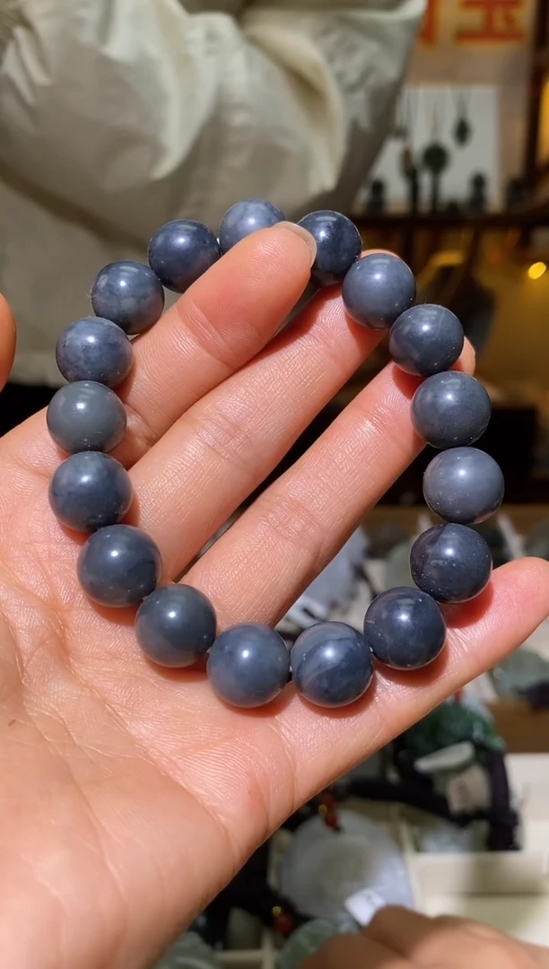 未镶嵌手链和田玉1