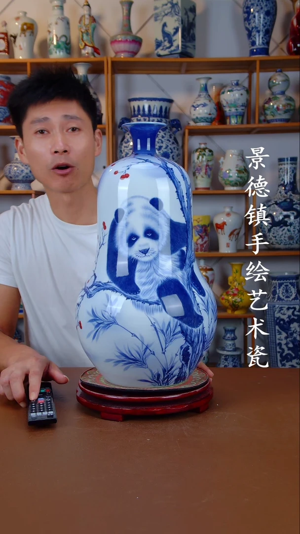 现代景德镇手工手绘陶瓷摆件43