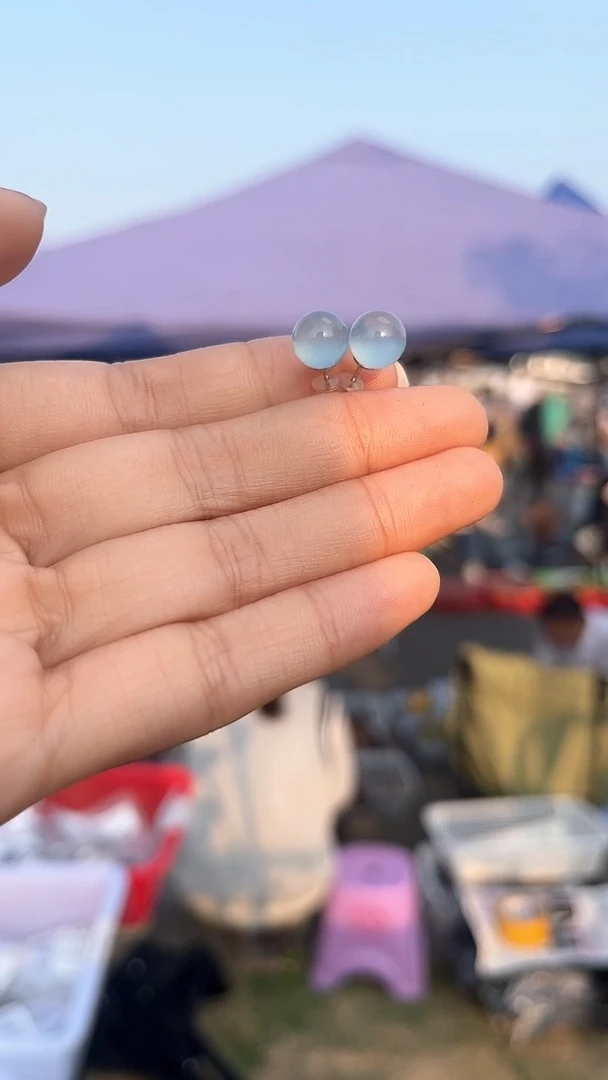 海蓝宝石耳钉未镶嵌天然多样性发一mm