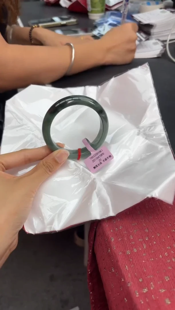 未镶嵌手镯翡翠16手镯